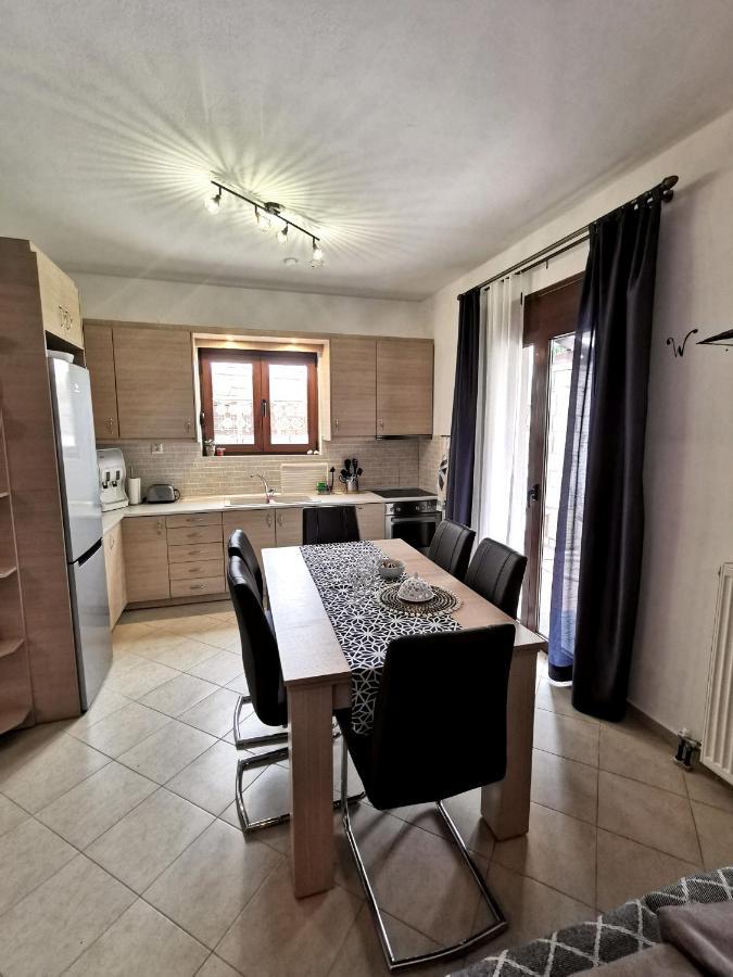 Villa Steki Roumeli ภายนอก รูปภาพ