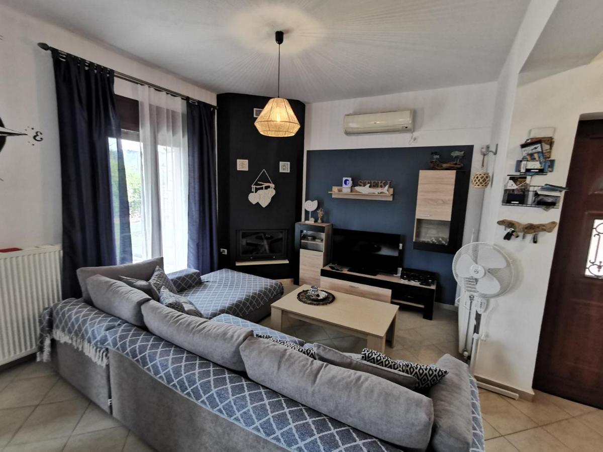 Villa Steki Roumeli ภายนอก รูปภาพ